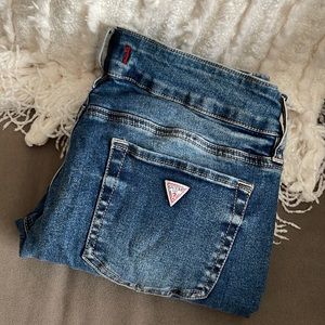 Guess Medium Rise Skinny Sarah Fit Jeans